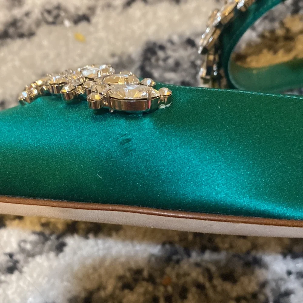 Manolo Blahnik Lurum Embellished Satin Mules size 38 - Picture 3 of 6